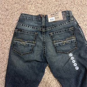 New with tags Ariat Mens M4 relaxed straight leg